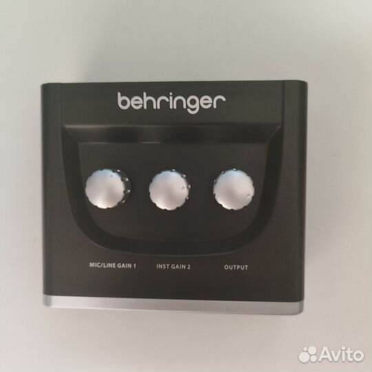 Behringer UM2