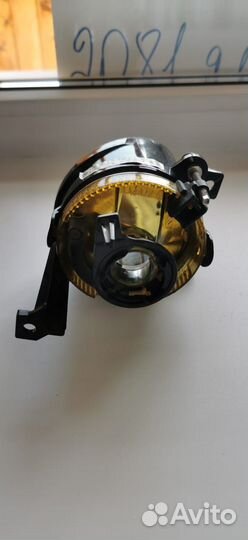 Volkswagen Polo Фара противотуманная правая