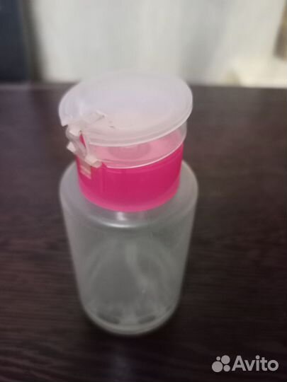 Бесплатно: Баночка с дозатором