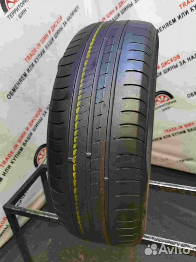 Kumho Ecowing ES01 KH27 215/60 R16 95V