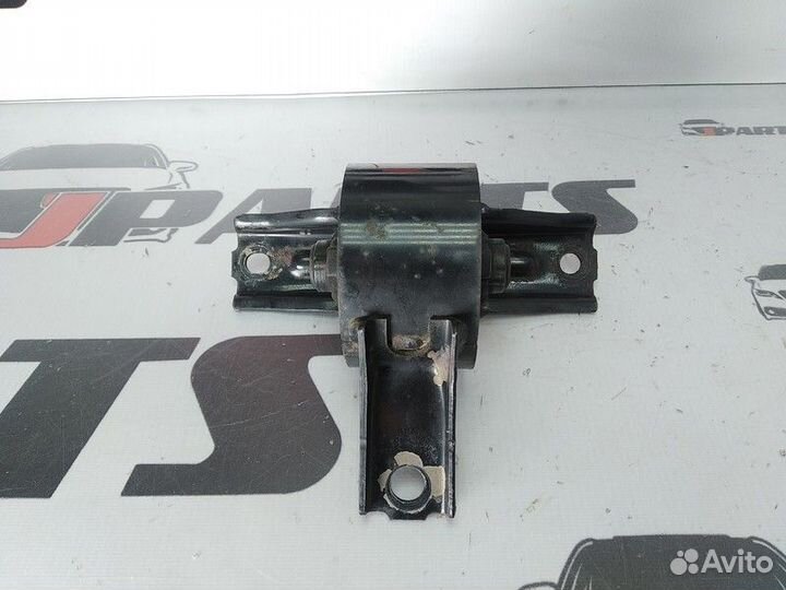 Верхняя правая опора двс Mitsubishi Outlander XL