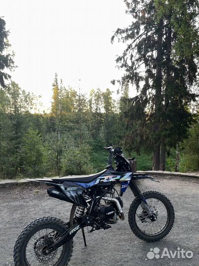 Продам питбайк