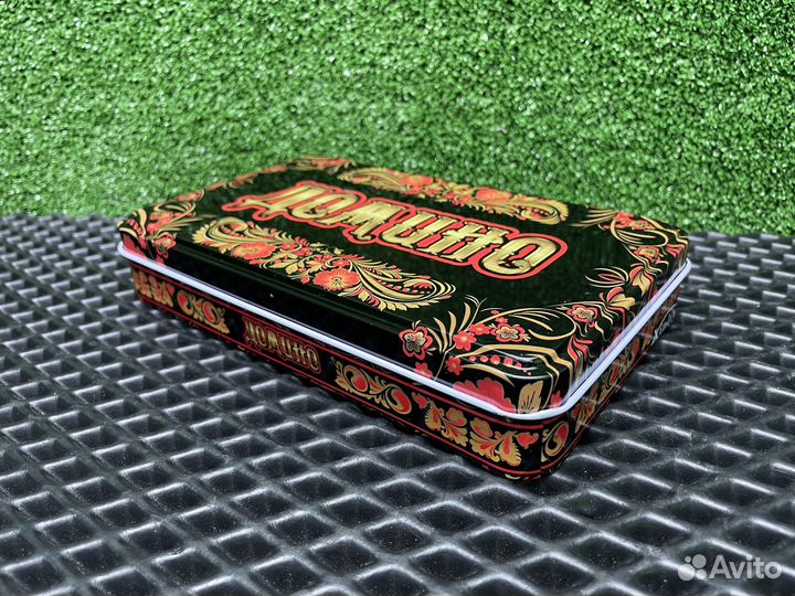 Домино в металлической коробке