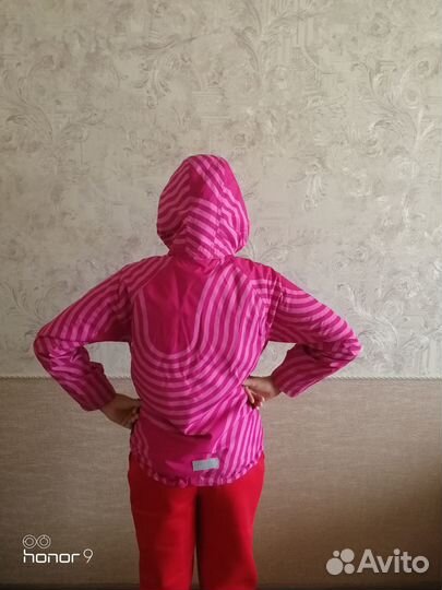 Куртка на девочку