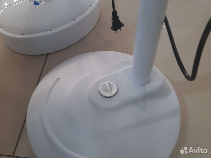 Лампа-лупа для косметолога