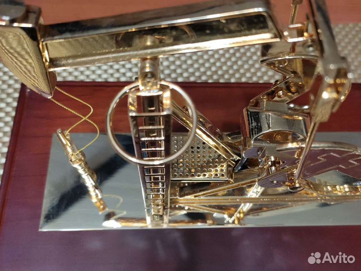 Нефтяная вышка. Макет нефтяной качалке