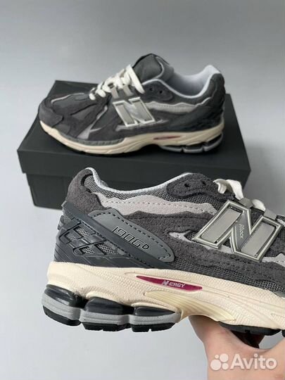 New balance 1906d