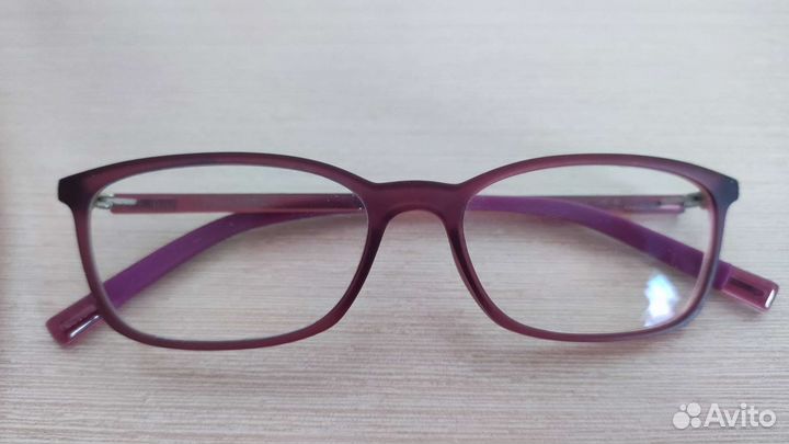 Очки, линзы контактные -5.5