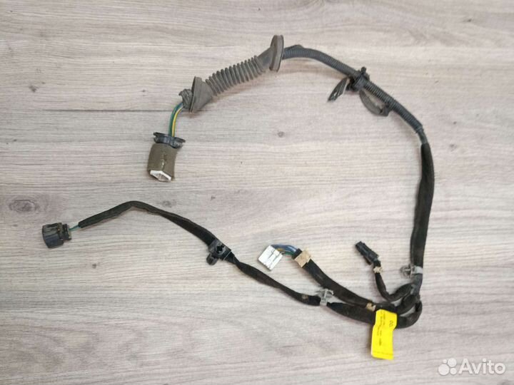 Проводка задней правой двери kia Rio 1 2000-2005