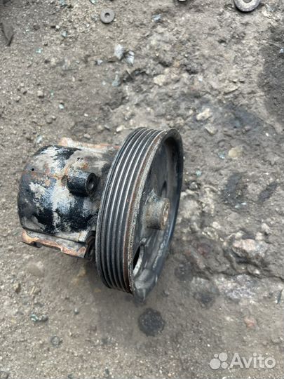 Насос гура Renault Logan 1