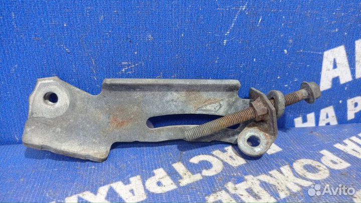 Натяжитель ремня генератора Toyota Rav4 кроссовер