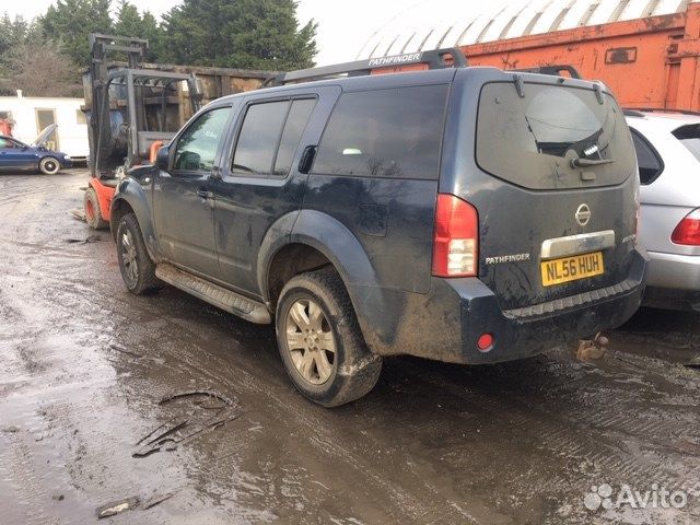 Разбор на запчасти Nissan Pathfinder