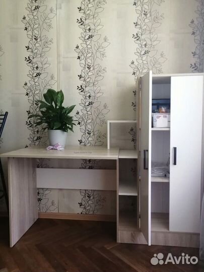 Письменный стол