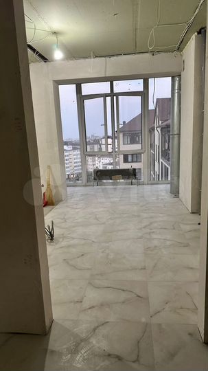 2-к. квартира, 74 м², 10/10 эт.