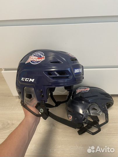 Хоккейные шлема M,L