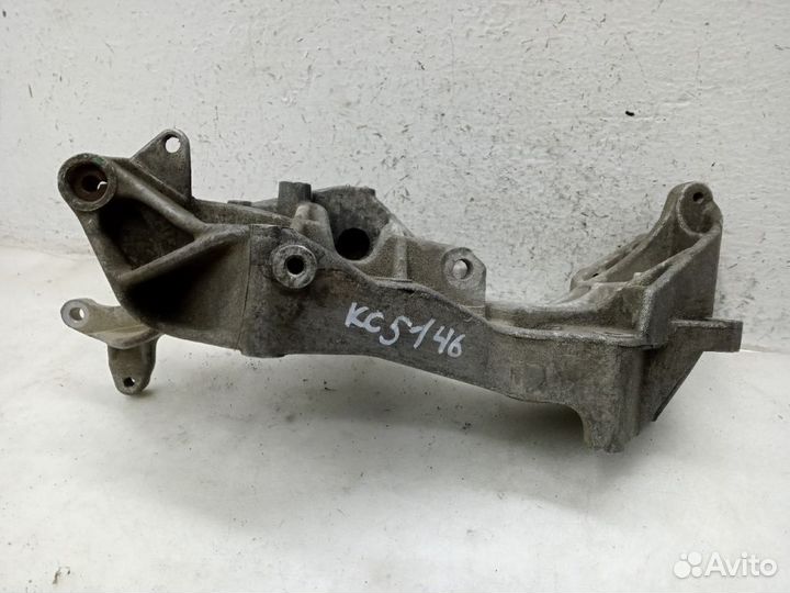 Кронштейн генератора volkswagen passat B5