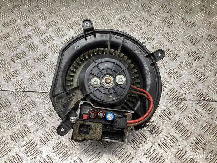 Моторчик печки Mercedes-Benz E-Class