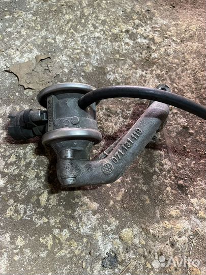 Клапан EGR VW Passat B5 VR5 AGZ 2.3