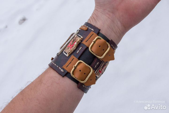 Напульсник. Браслет. Руны. Ручная работа