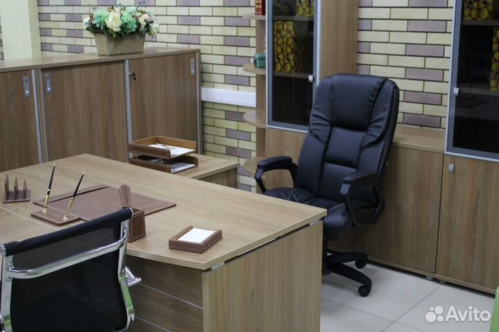 Кресло руководителя Одиссей ультра odissey ultra