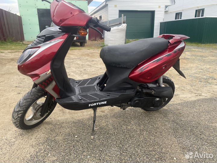 Скутер fortune qt50