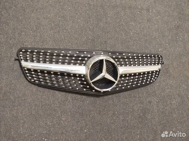 Решетка радиатора Mercedes W204 Diamond