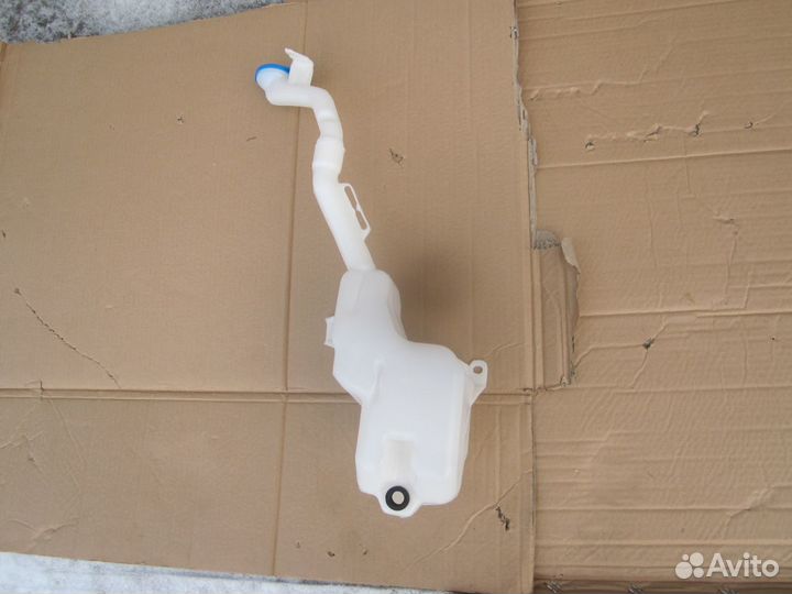 Бачок омывателя лоб стекла Honda Civic 8 4D 06-12