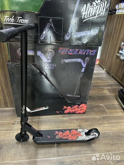 Трюковой самокат tech team