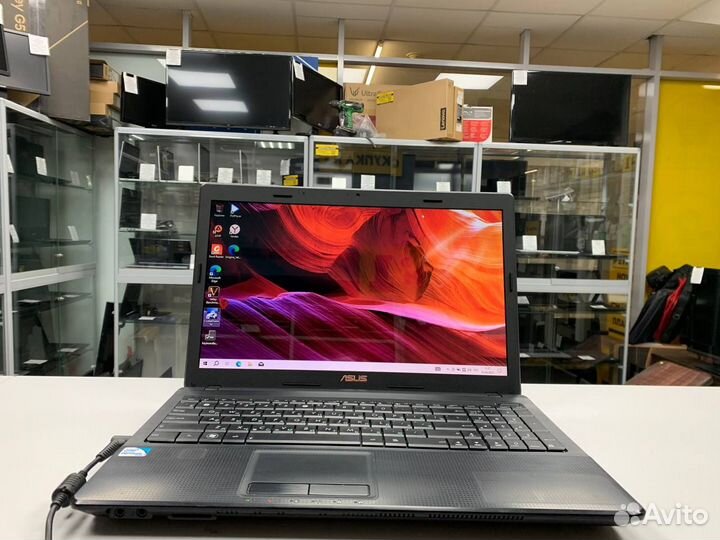 Ноутбук asus Intel/ Radeon 1Gb/ Ram 8Gb
