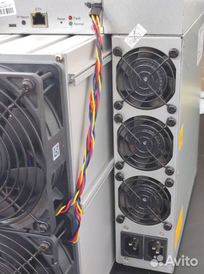 Asic майнер Bitmain Antminer S19