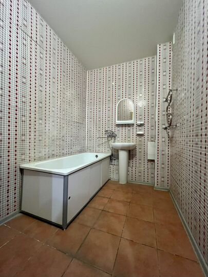 2-к. квартира, 55 м², 2/19 эт.