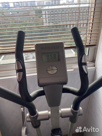 Эллиптический тренажер torneo