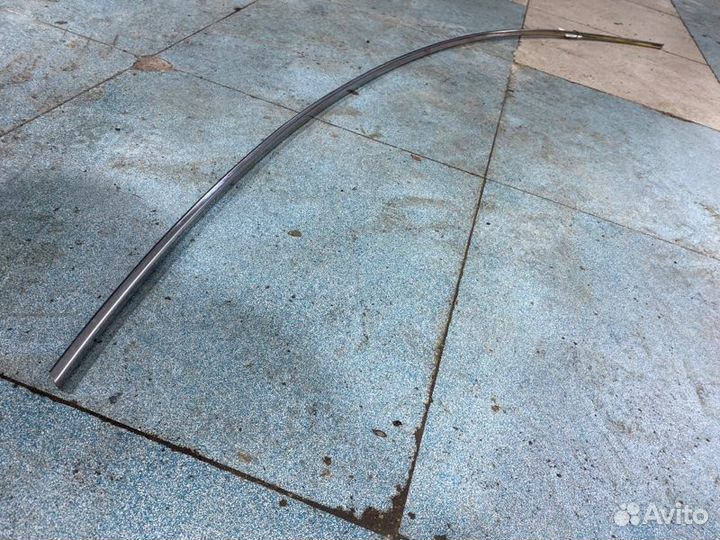 Молдинг крыши передний правый Nissan Teana J32