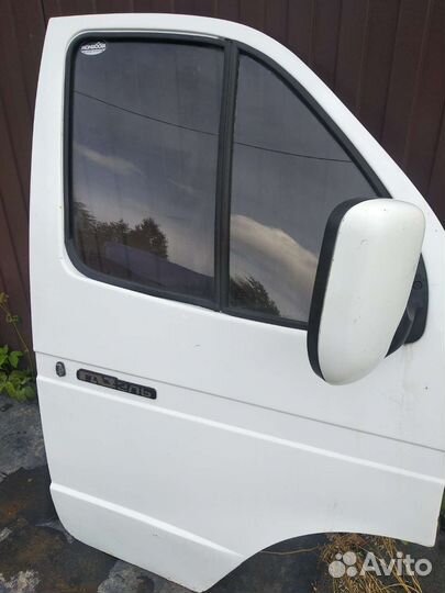 Дверь правая