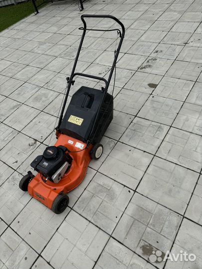 Газонокосилка бензиновая