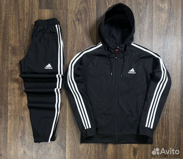 Спортивный костюм Adidas мужской новый