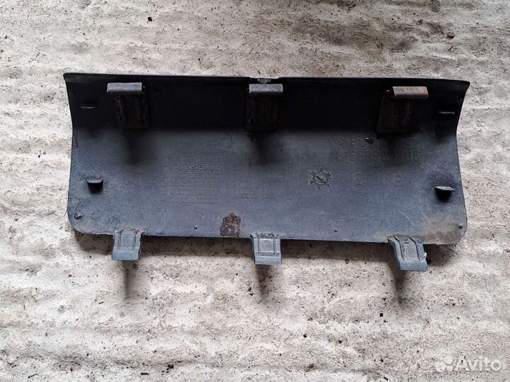 Заглушка заднего бампера мерседес мл w163 левая