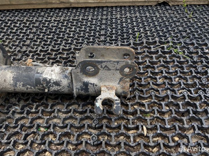 Амортизатор передний левый Спарк 300