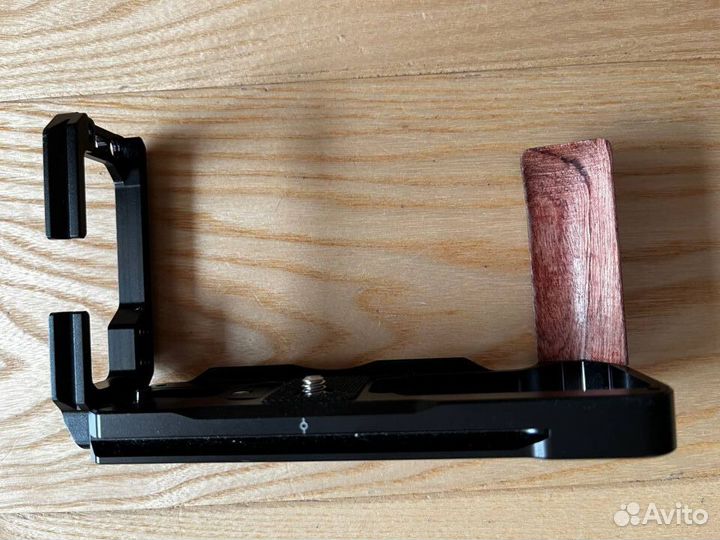 Угловая площадка L-Bracket SmallRig 2811 для Fuji
