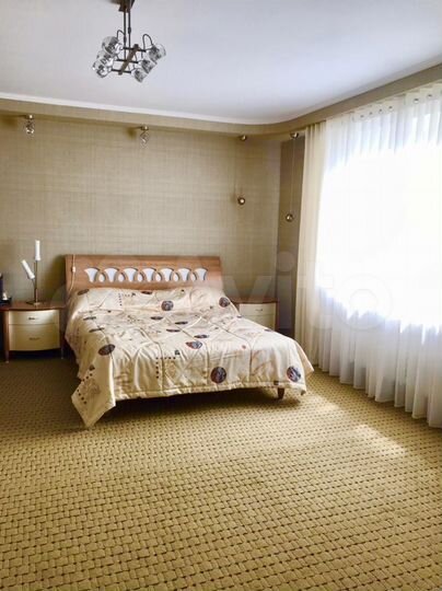 Дом 439,5 м² на участке 13,8 сот.