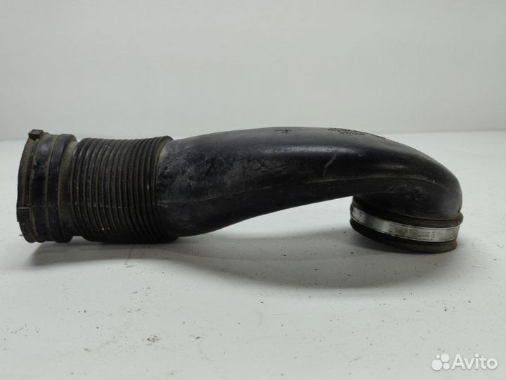 Патрубок воздушного фильтра передний Opel Astra G