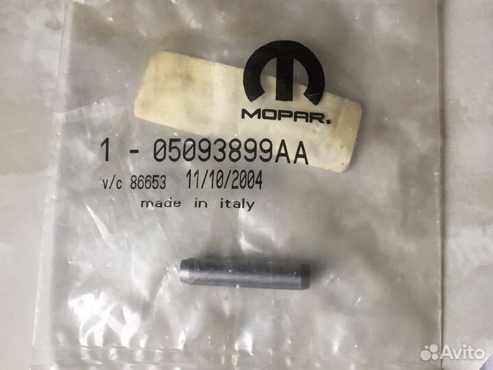 Штифт (болт) коренной опоры Chrysler; Jeep