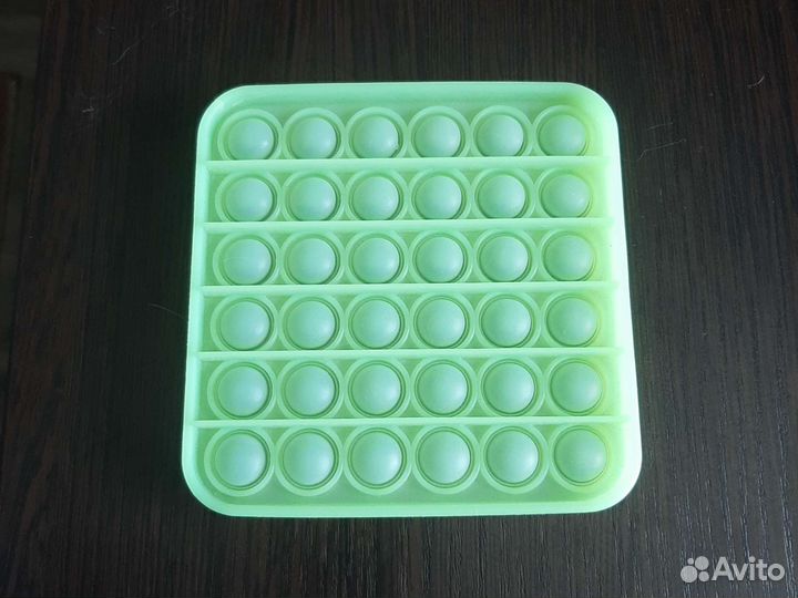 Продается поп ит светится в темноте