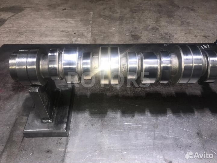 Распредвал Scania R 1509918