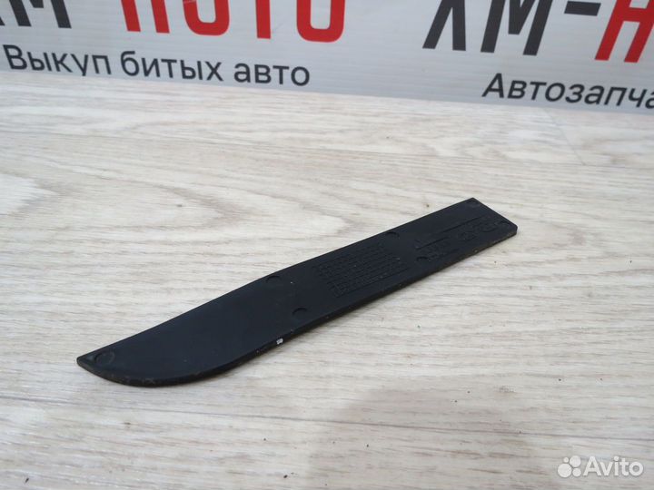 Коврик двери задней правой Kia Rio 3