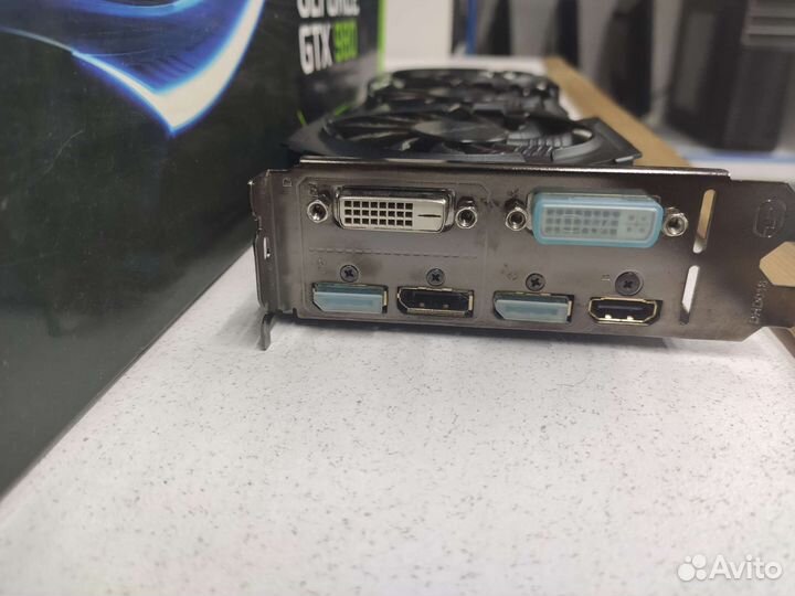 Gigabyte GTX980 4гб (артефачит)