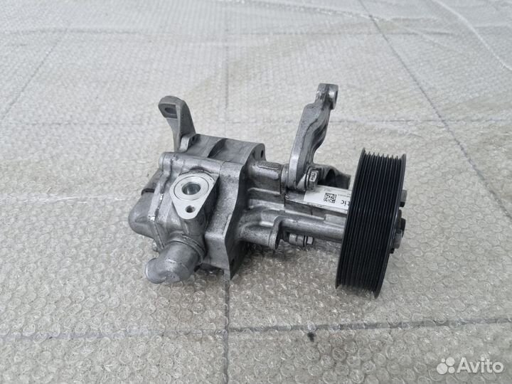 Насос гидроусилителя руля BMW X5 E70 X6 E71 рест