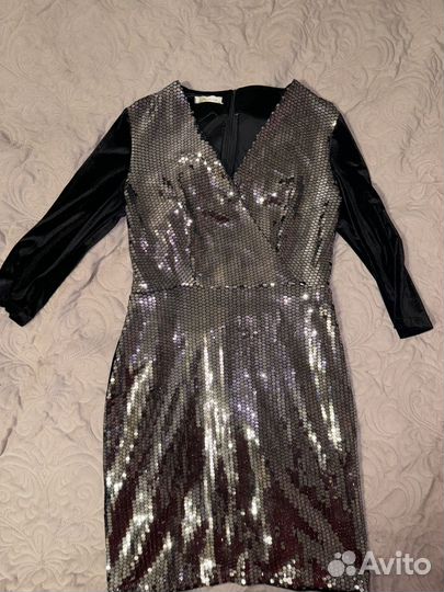 Платье в пайетках