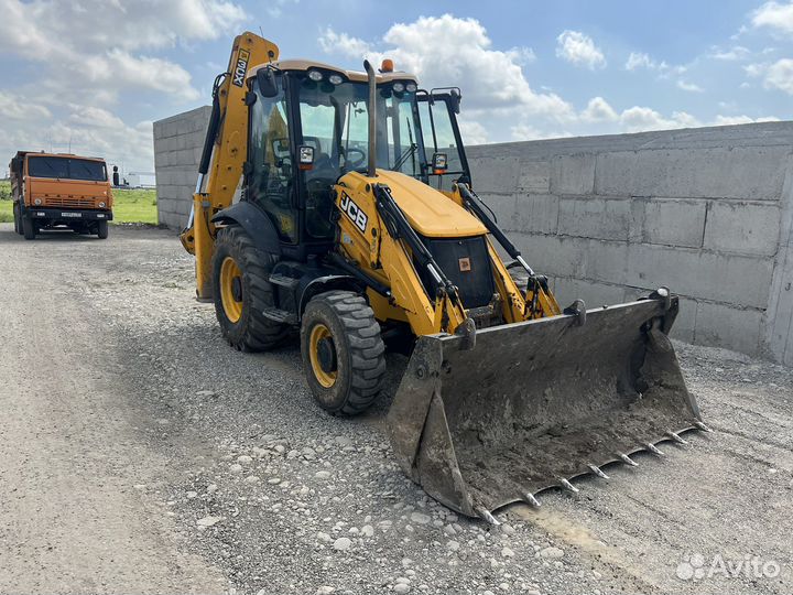Экскаватор погрузчик