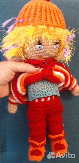 Кукла вязанная